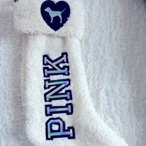 VS PINK holographic ivory furry fuzzy
Sherpa Christmas stocking